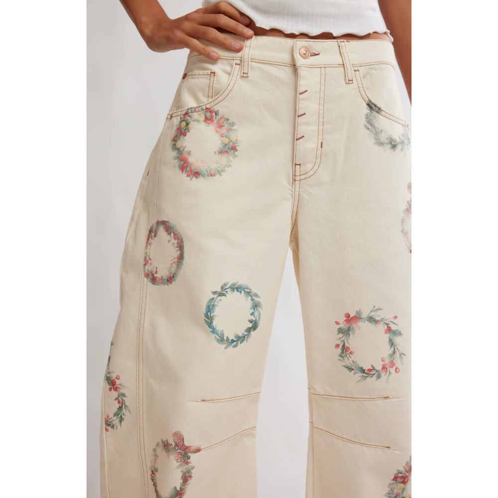 FREE PEOPLE Good Luck Printed Barrel Jeans in Watercolor Wreath NWT Size 30 - Picture 3 of 9